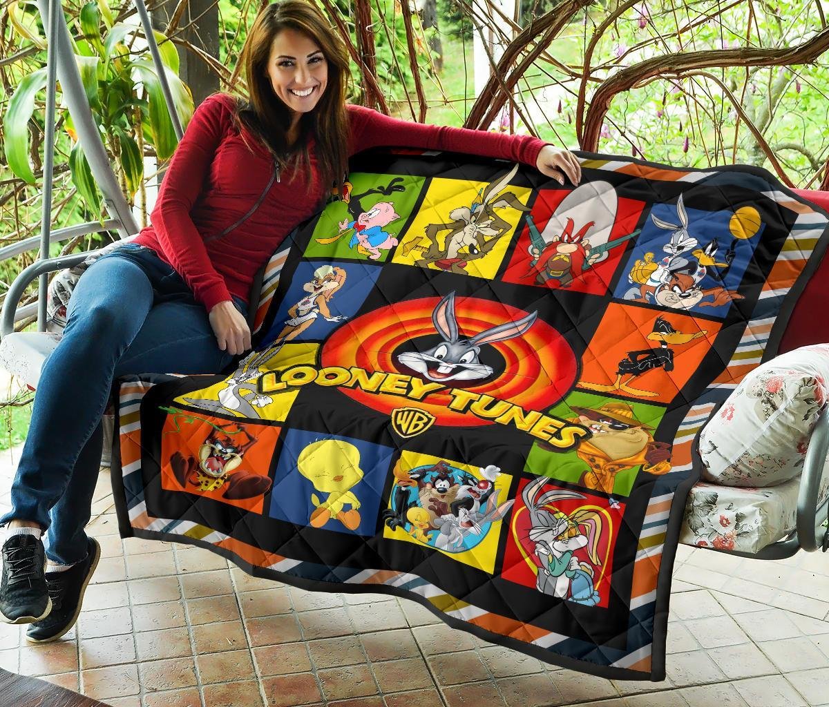 Looney Tunes Quilt Blanket Cute Gift Idea For Fan