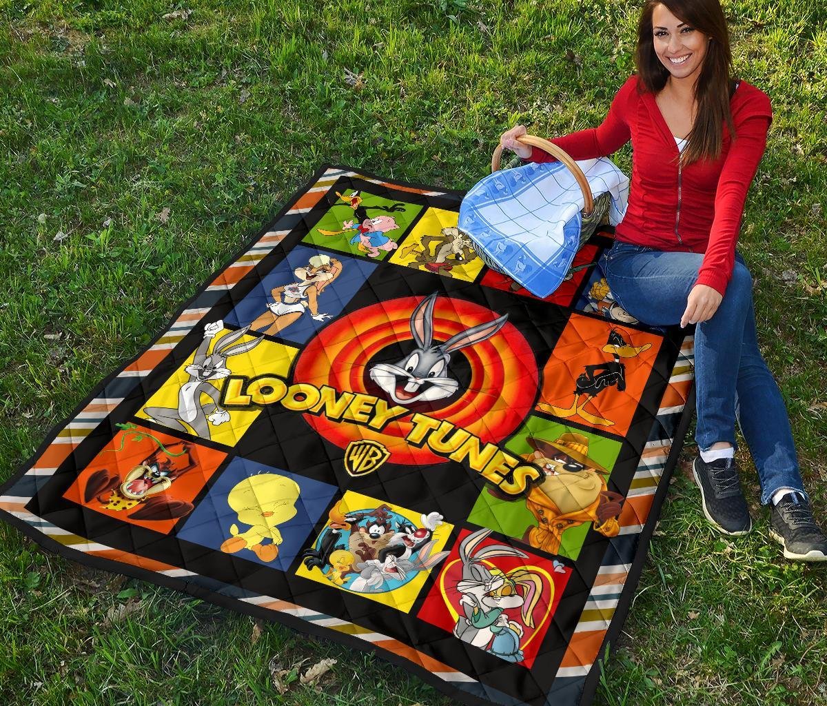 Looney Tunes Quilt Blanket Cute Gift Idea For Fan