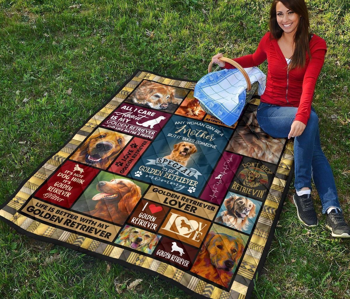 Mommy Golden Retriever Quilt Blanket