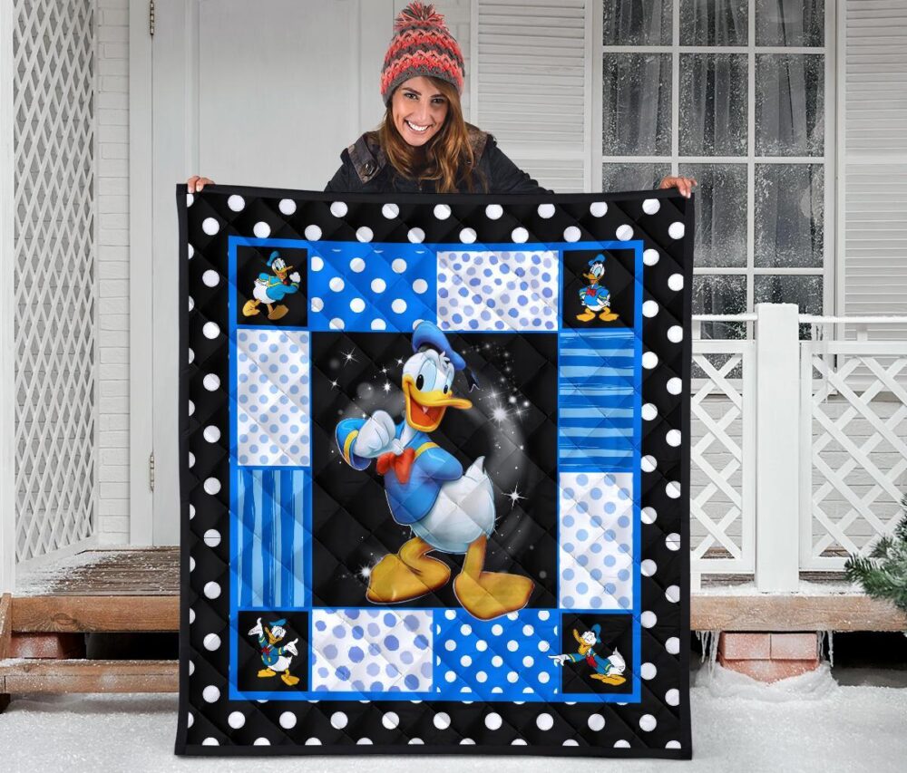 Donald Duck Quilt Blanket Funny Cartoon Fan Gift Idea