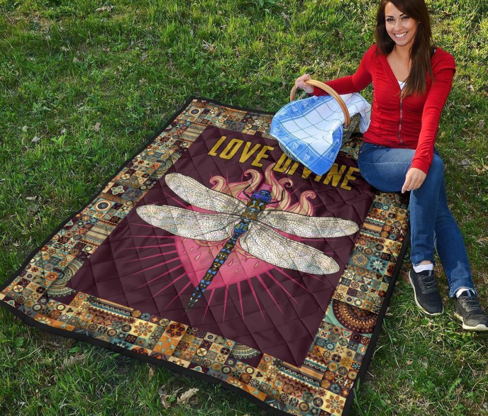 Love Divine Dragonfly Quilt Blanket Beautiful Gift Idea